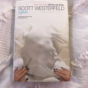The uglies book